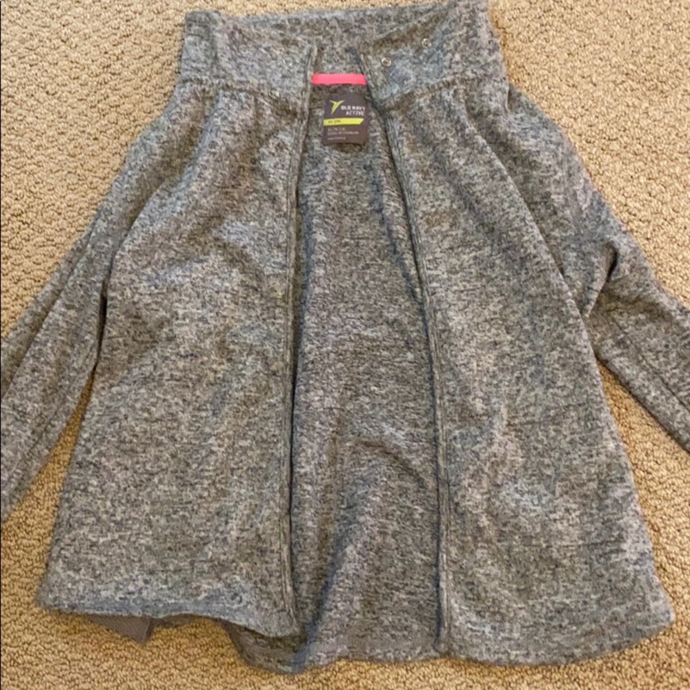Active sweater